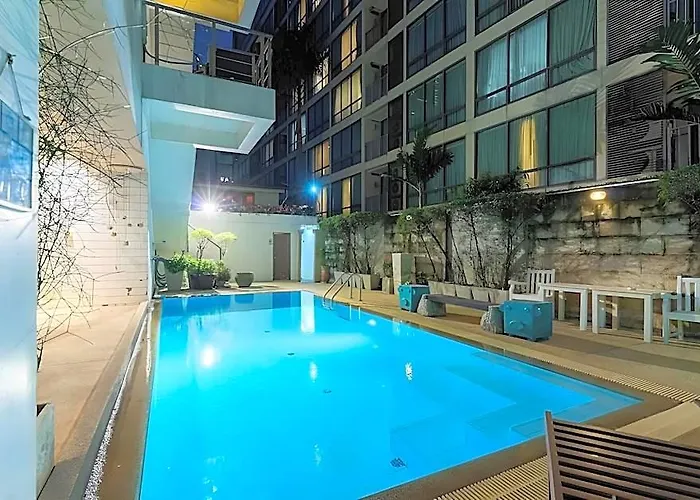 Journeyhub Sukhumvit 26 Hotel Bangkok