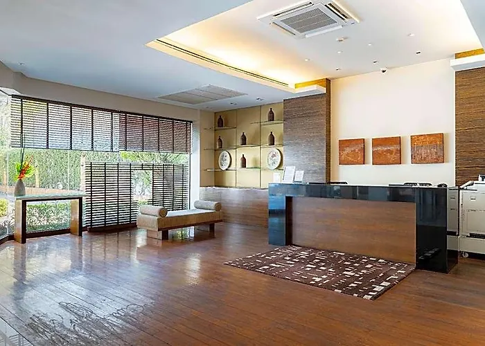 Journeyhub Sukhumvit 26 Hotel 4*