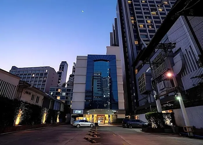 Journeyhub Sukhumvit 26 Bangkok