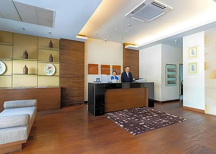 Hotel Journeyhub Sukhumvit 26 4*