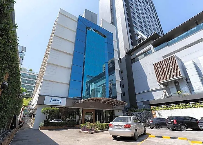 Journeyhub Sukhumvit 26 Hotel 4*