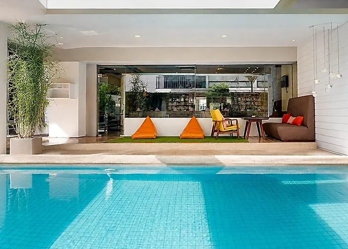 Journeyhub Sukhumvit 26 Hotel Bangkok