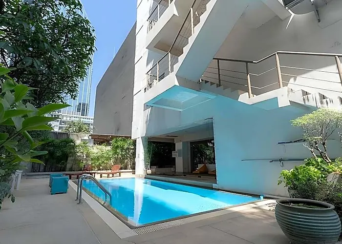 Journeyhub Sukhumvit 26 Hotel Bangkok