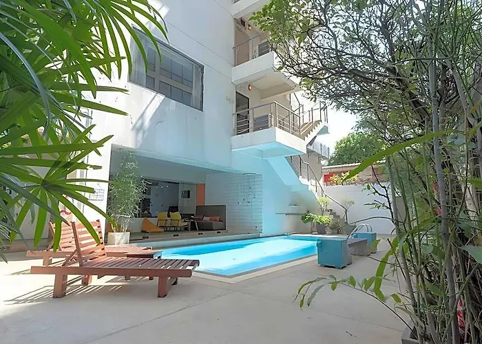 Hotel Journeyhub Sukhumvit 26